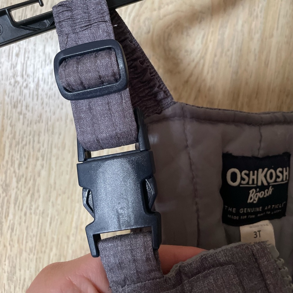 ⏳️DONATING 7/20 》Oshkosh | toddler snow suit - Picture 4 of 4